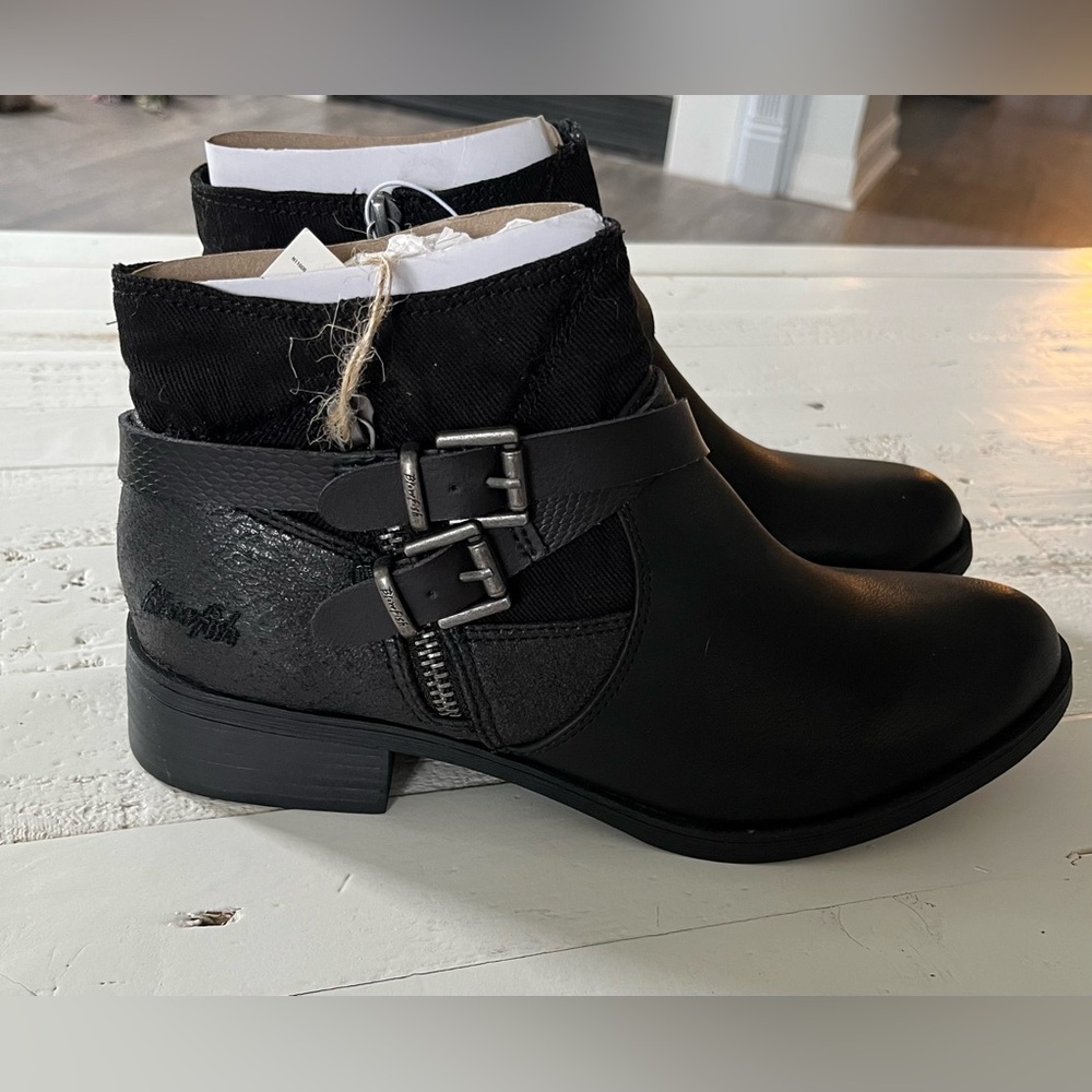 Blowfish Vanya Casual Black Boots Size 9 1/2 M New with tags